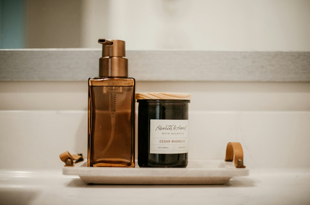 bathroom toiletries organized