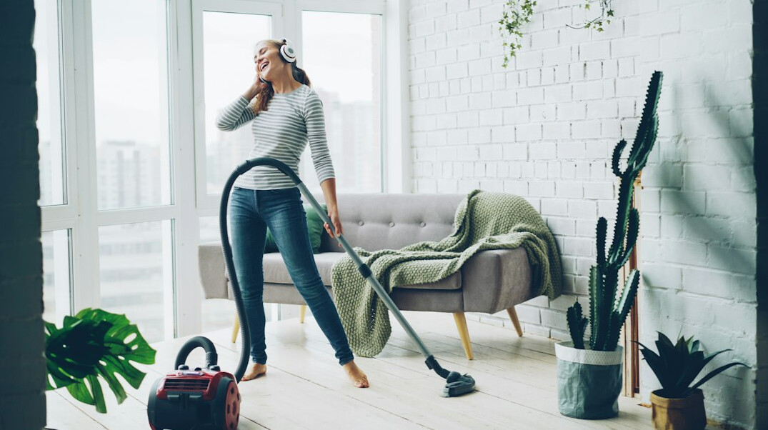 evening home cleaning